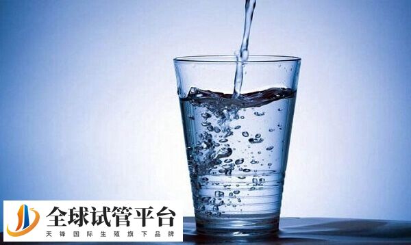 喝水可稀释咖啡