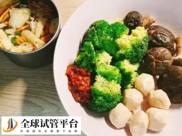 试管移植前胃胀要采取少量多餐的方式